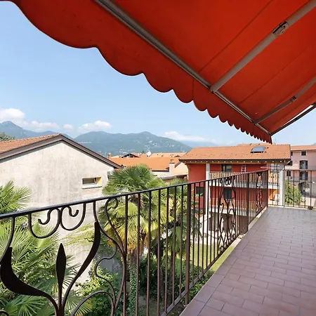 Mansarda Vialba Apartmán